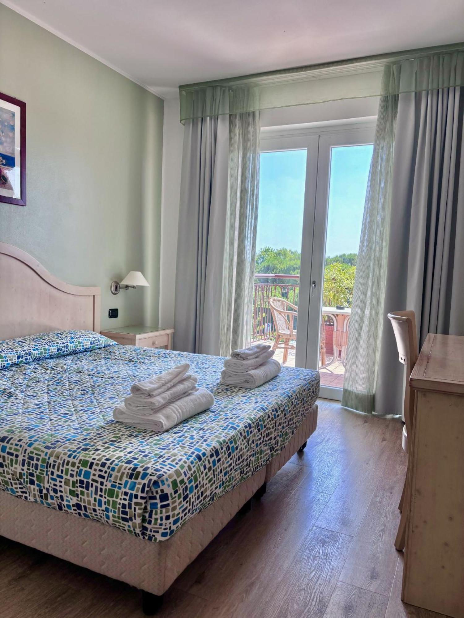 Hotel Bella Italia Peschiera del Garda Ngoại thất bức ảnh